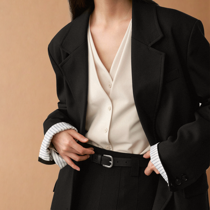 L'AMOURÉLLE LOTUS™ SILK LAYERED BLOUSE