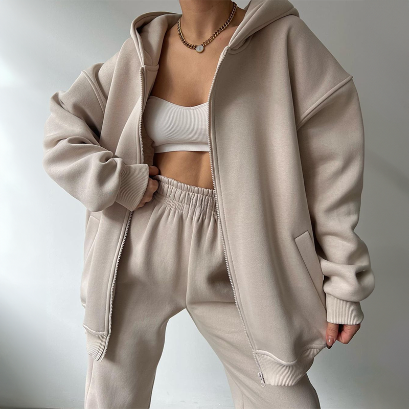 CLÉMENCE 2-PIECE TRACKSUIT BY LILIAN-THOURAM™