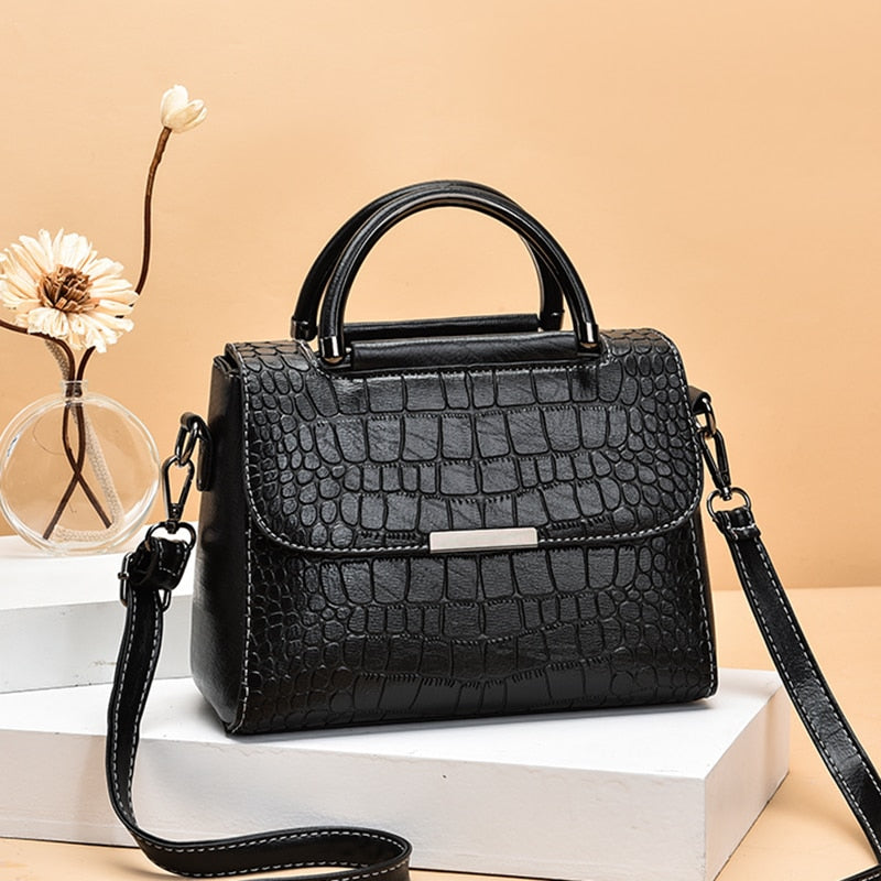 Emmeline Classic Shoulder Bag