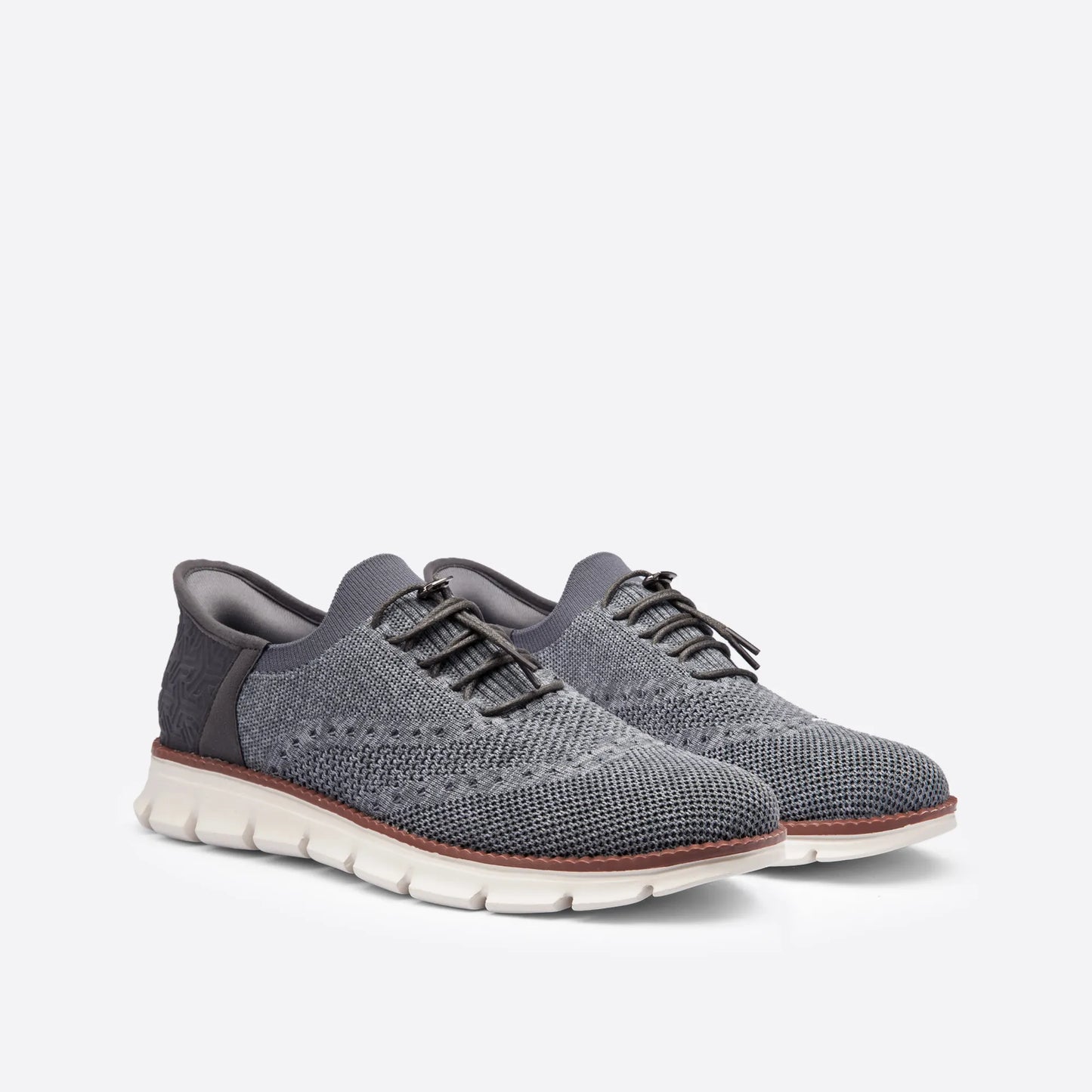 ARIUS™ CASUAL OXFORD SNEAKER