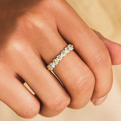 Emilia-Calou Filigree Daisy Ring