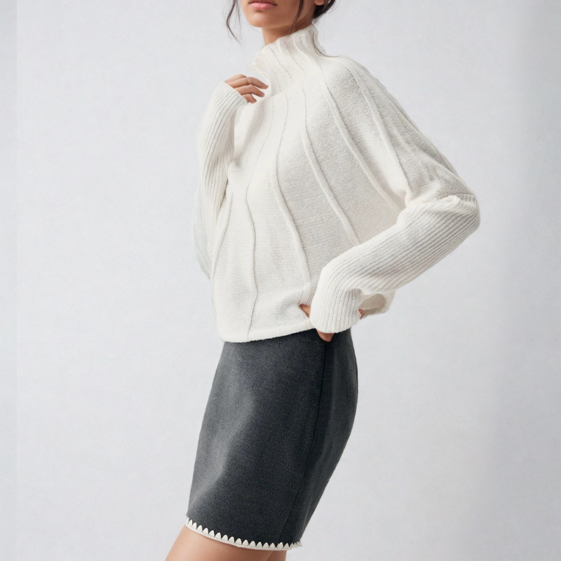 LUMIÈRE COUTURE KNITTED TURTLENECK